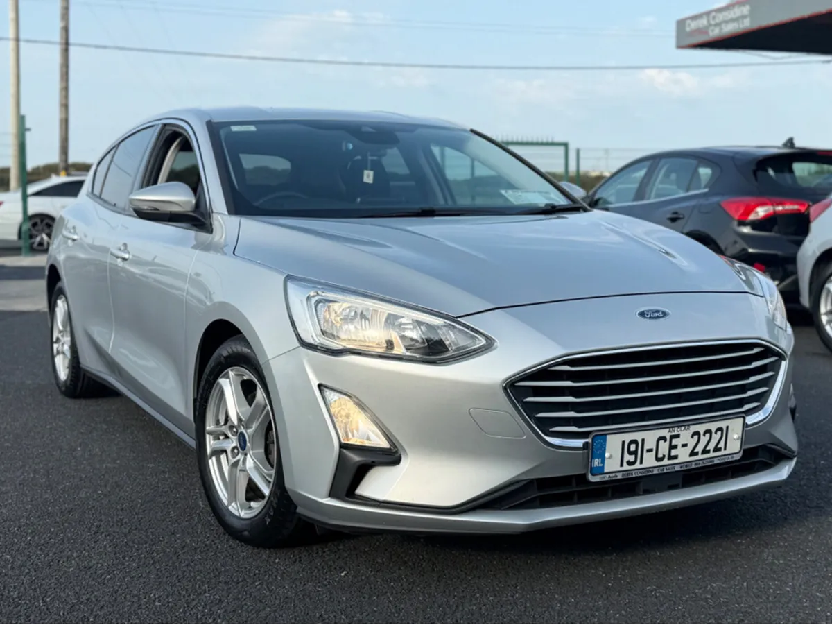 Ford Focus 1.5 TDCI ZETEC 95PS 5DR - Image 2