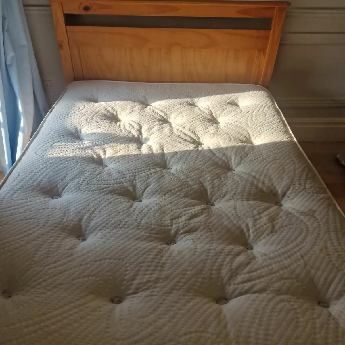 Beds and mattresses - Image 4