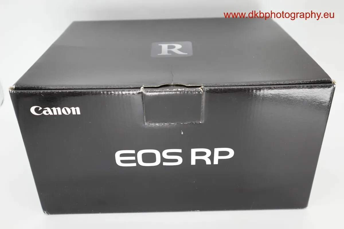 CANON EOS RP MIRRORLESS CAMERA #0496 - Image 1