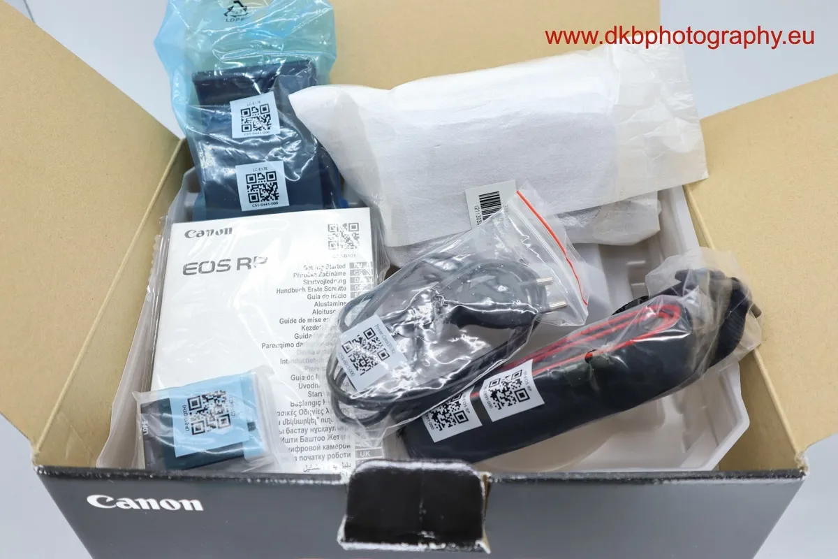 CANON EOS RP MIRRORLESS CAMERA #0496 - Image 2