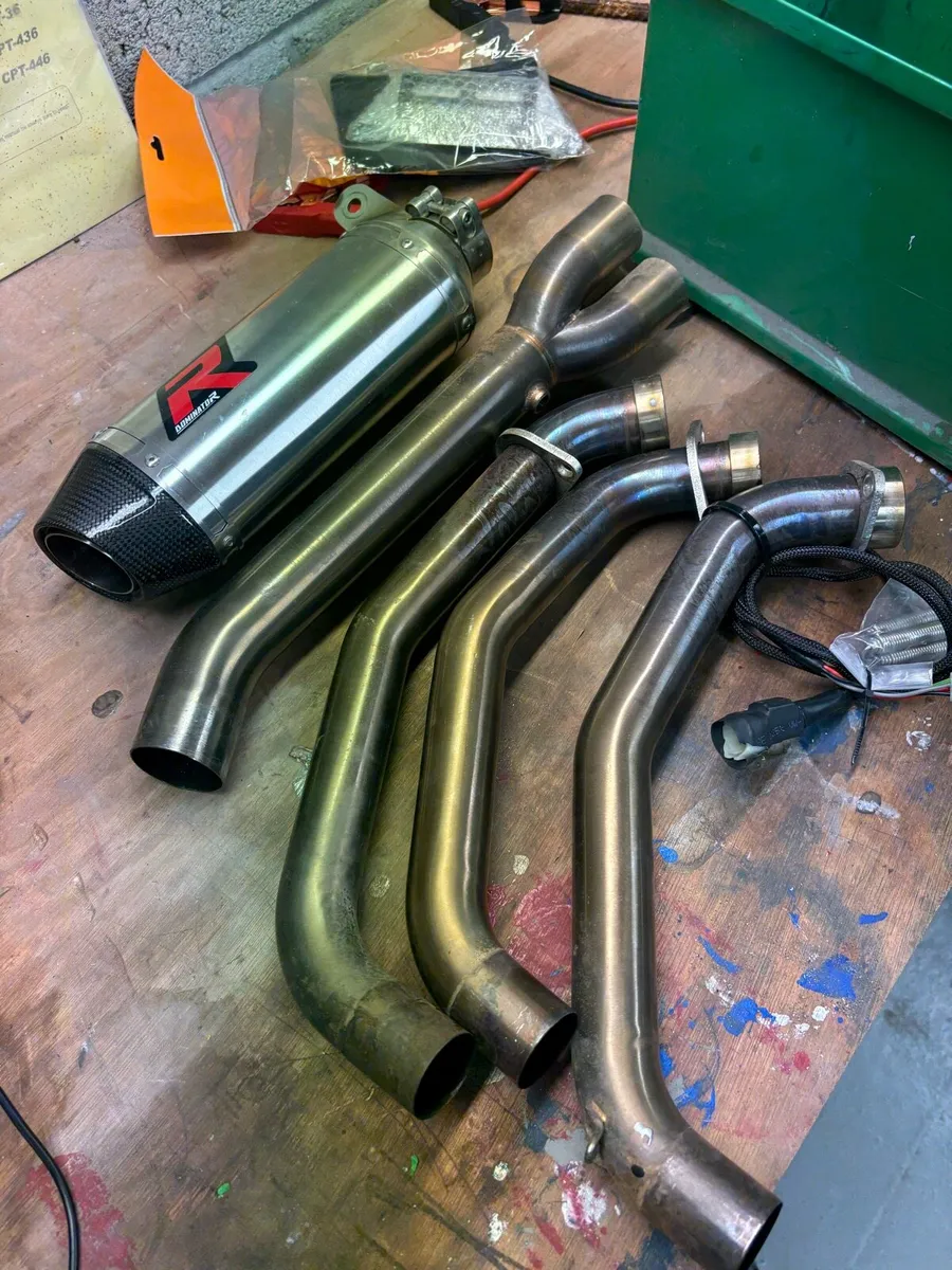 Yamaha MT09 exhaust system - Image 1