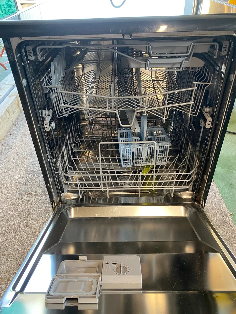 Dishwasher - Image 4