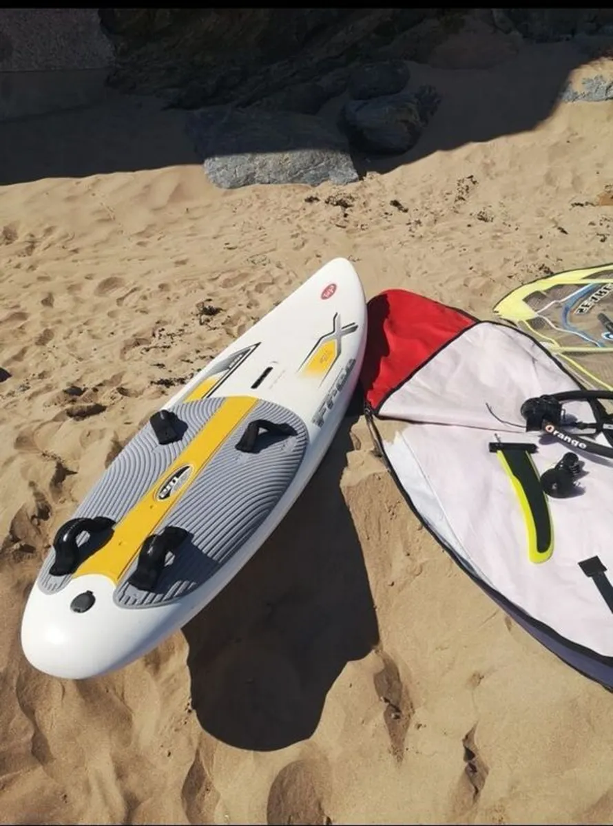 windsurfing kit 150 L. with 5,8 sqm sail - Image 3