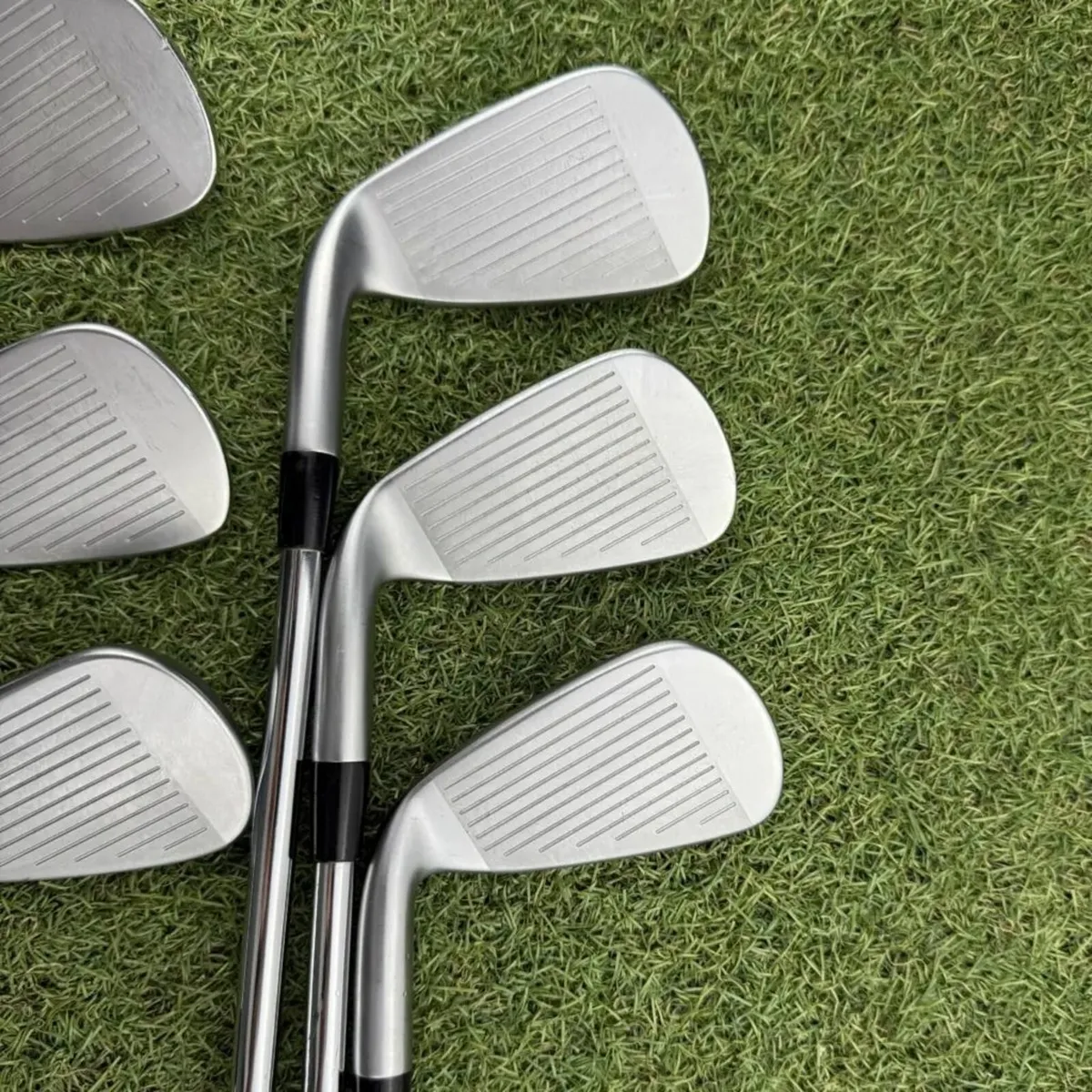 MIZUNO JPX 923 HOT METAL IRONS / 5-PW / REGULAR - Image 4