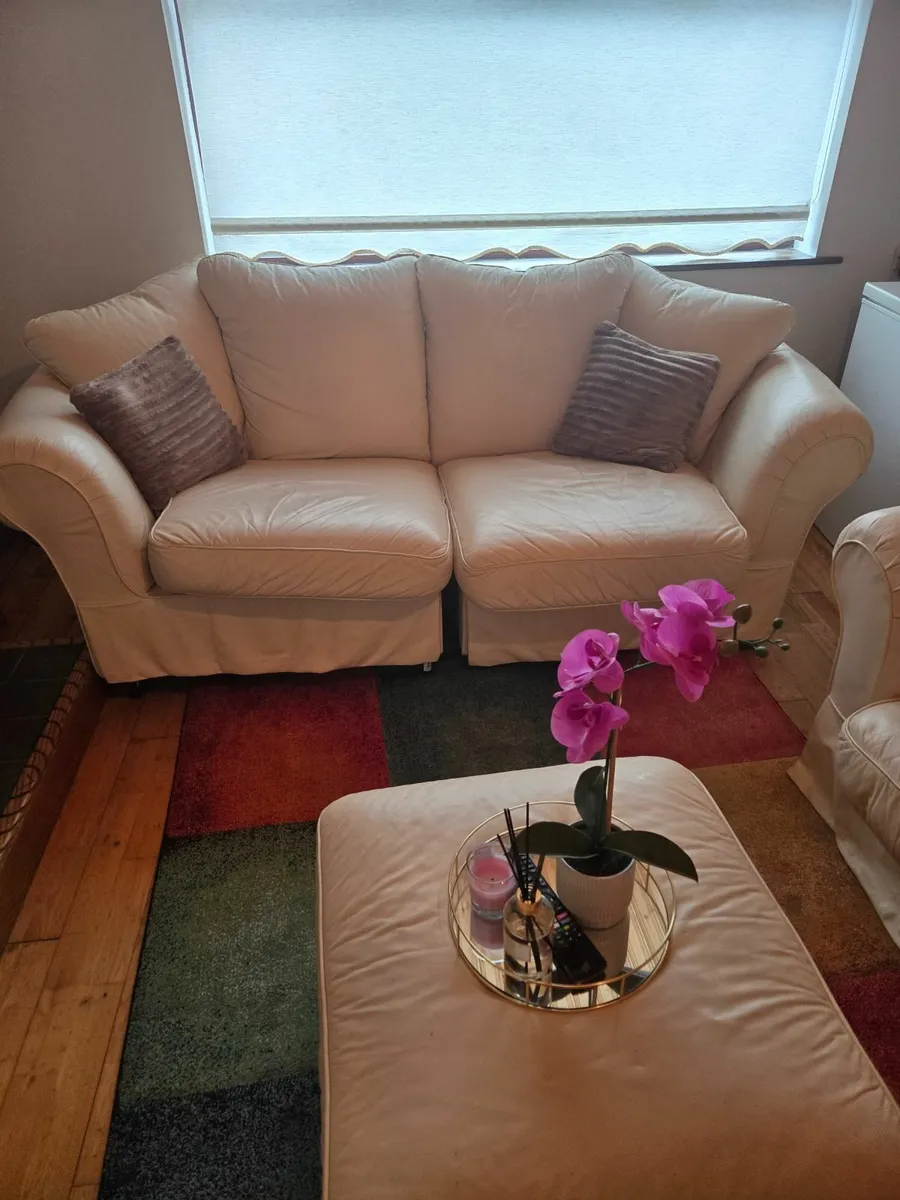 Leather sofa for sale - Image 1