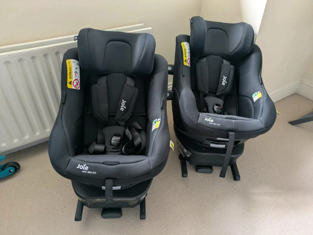 2 x Joie Spin 360 GTi Car Seats - Image 1