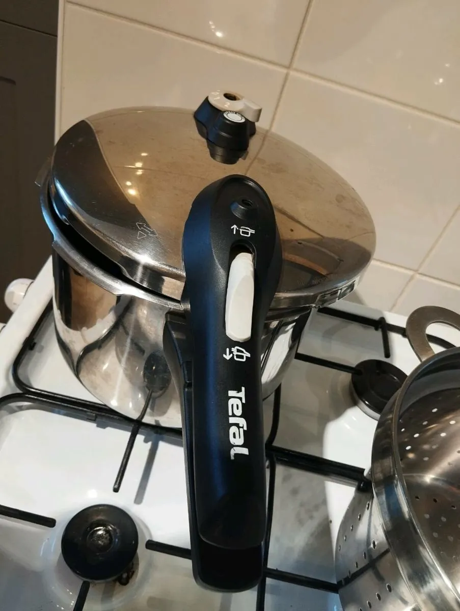 Tefal Pressure cooker 6 l - Image 1