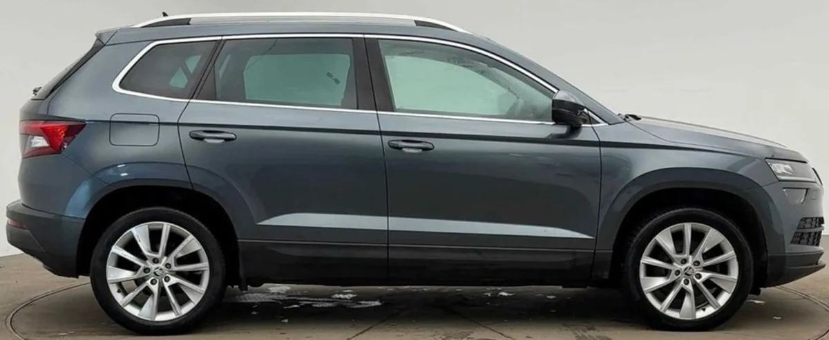 Skoda Karoq 2.0 TDI SE L SUV 5dr Diesel Manual - Image 3