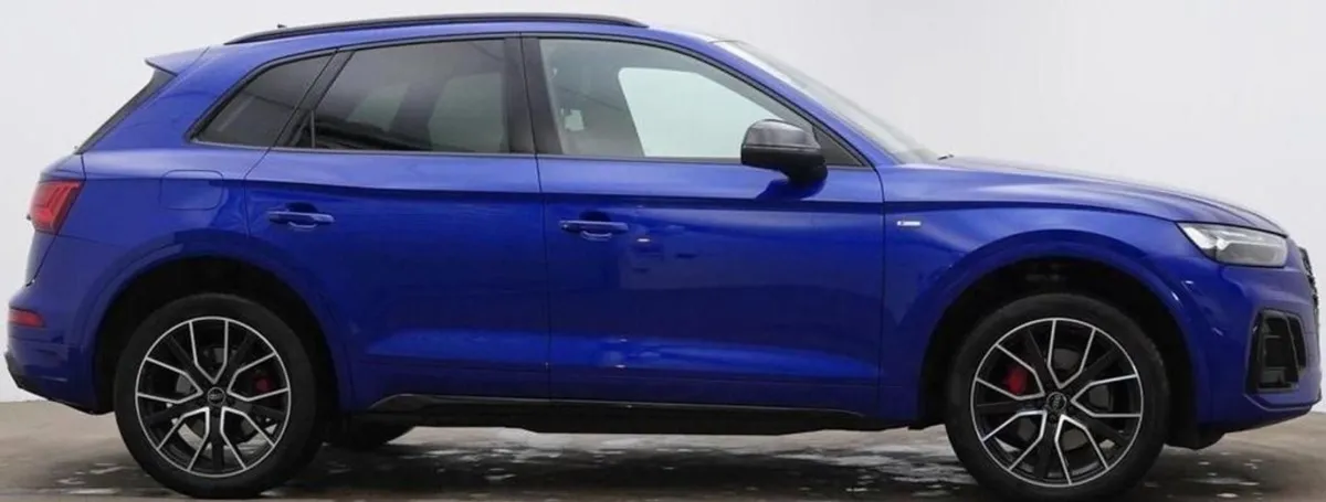 Audi Q5 2.0 TDI 40 Edition 1 SUV 5dr Diesel S Tro - Image 2