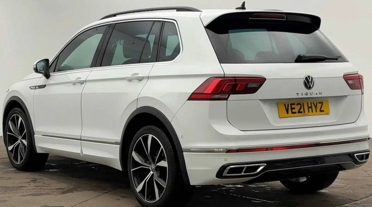 Volkswagen Tiguan 2.0 TDI R-line SUV 5dr Diesel D - Image 2