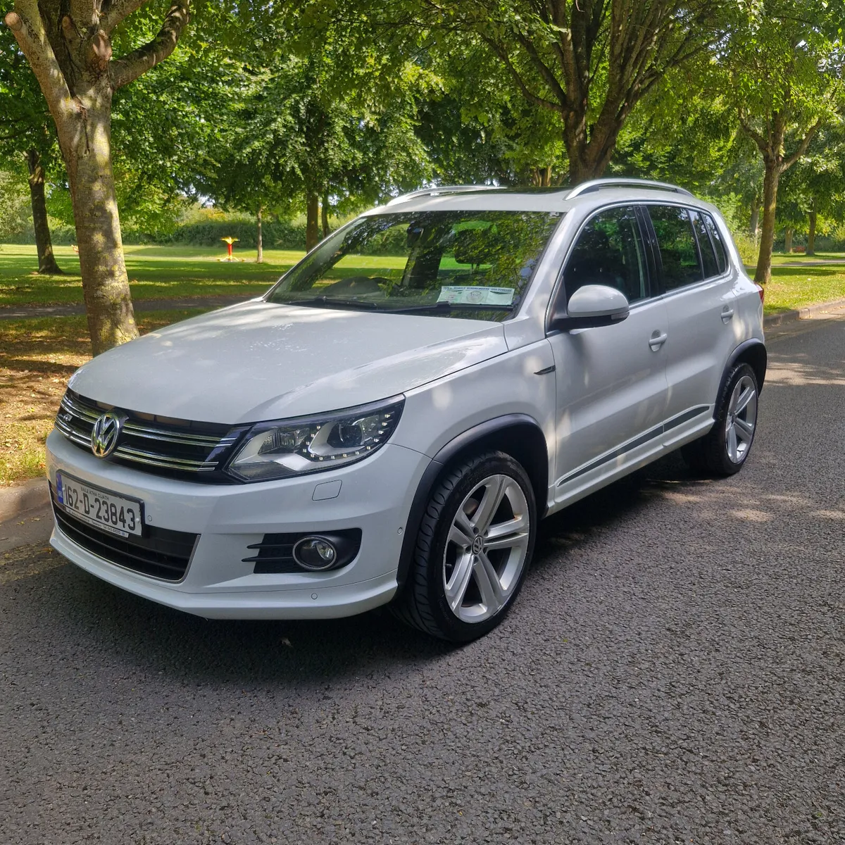 Volkswagen Tiguan R-Line Huge Spec 2016 - Image 2
