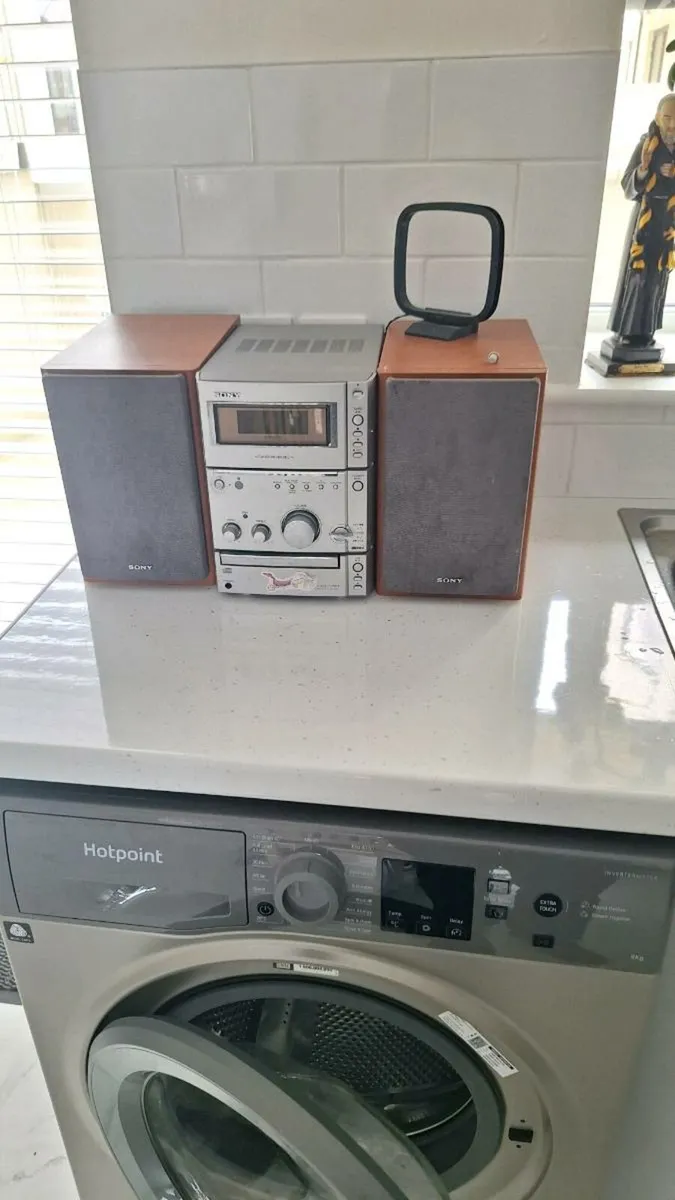 C d radio - Image 3
