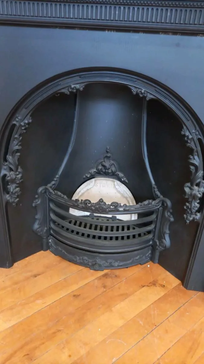 Cast iron fireplaces, display models. Never used - Image 4