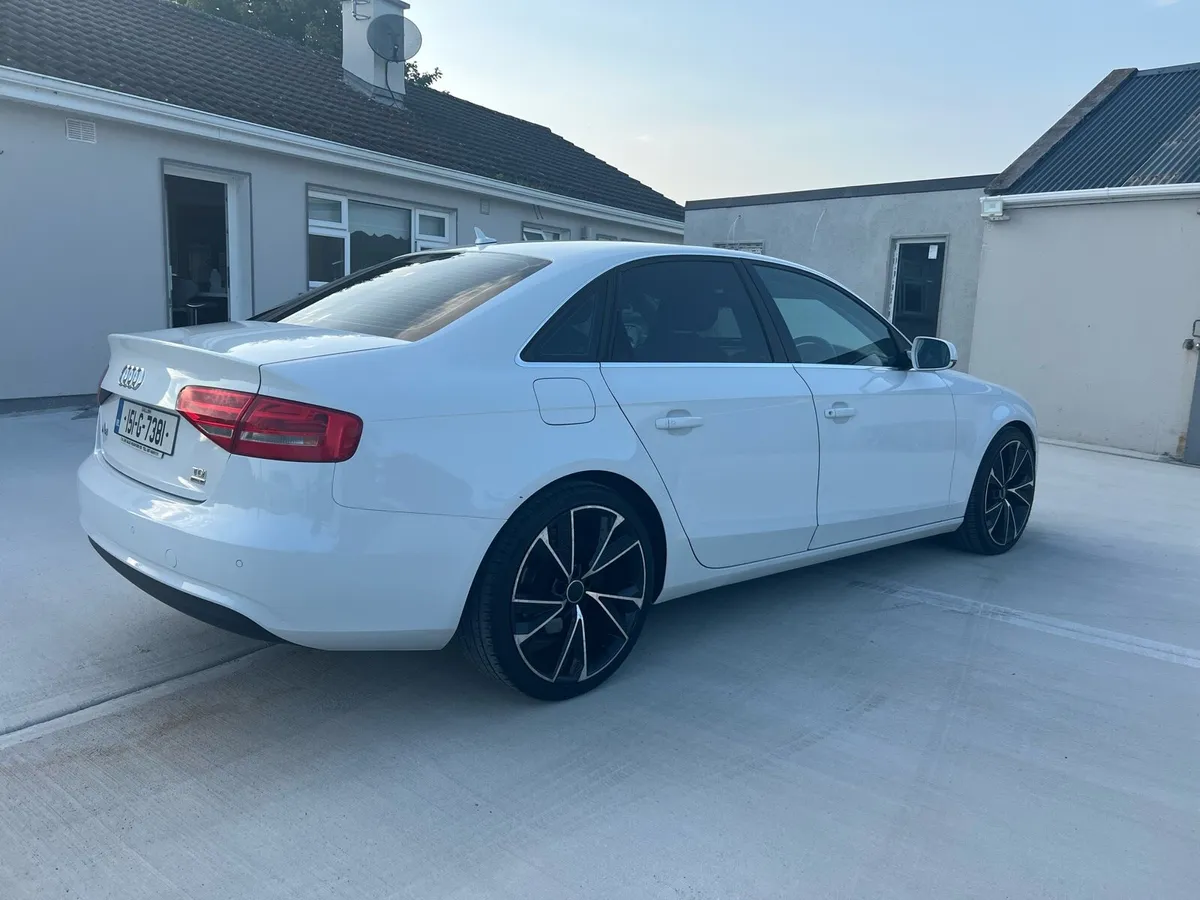 Audi A4 Technik Ultra - Image 3