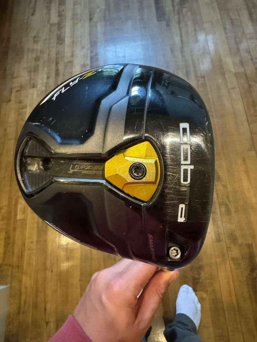 Cobra Fly-Z Stiff Shaft TOUR 10.5 degree loft - Image 1