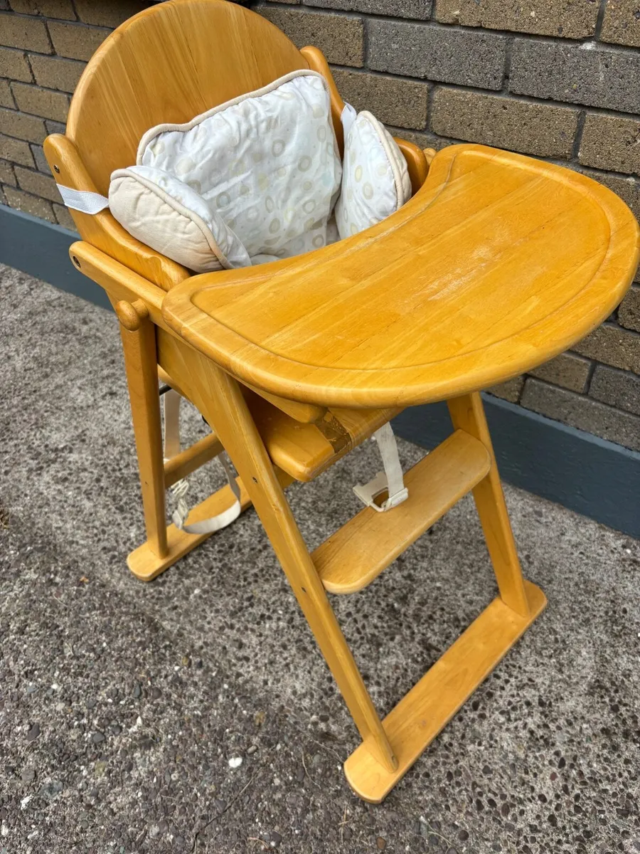 High chair - Image 1