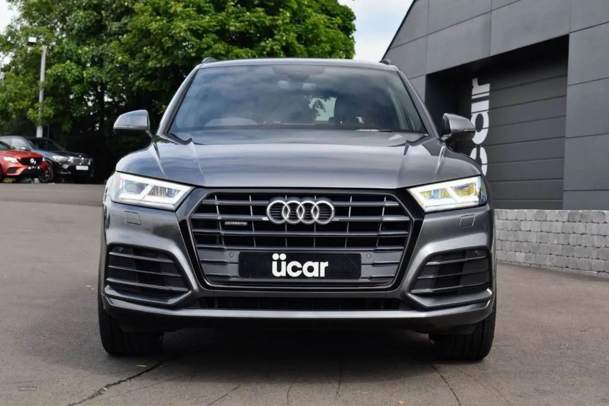 Audi Q5 2.0 TDI 40 S Line - Image 2