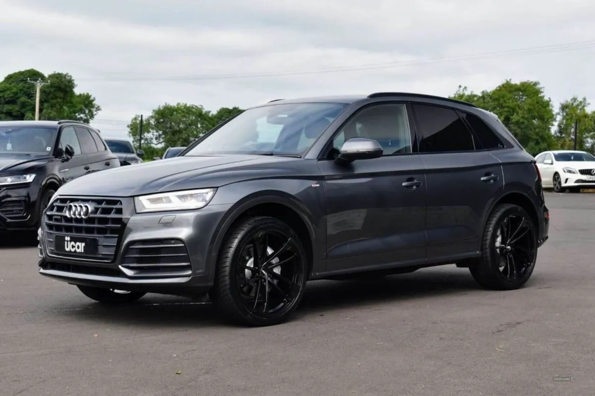 Audi Q5 2.0 TDI 40 S Line - Image 3