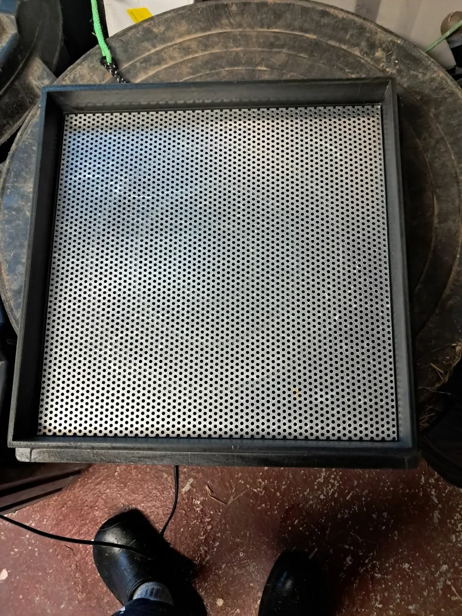 Incubator - Image 3