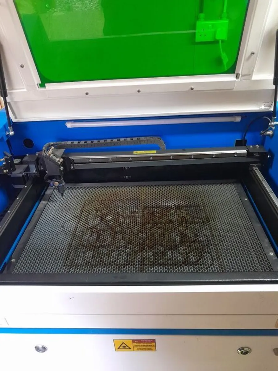 laser engraver - Image 1