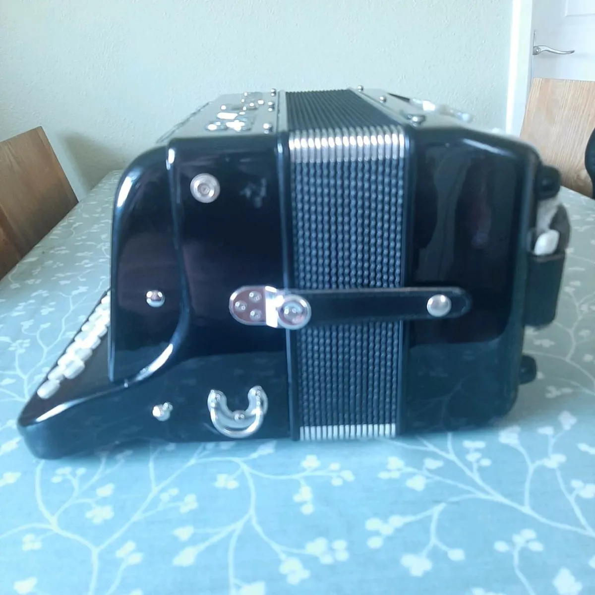 Paolo Soprani Elite 1 2 row button Accordian - Image 4