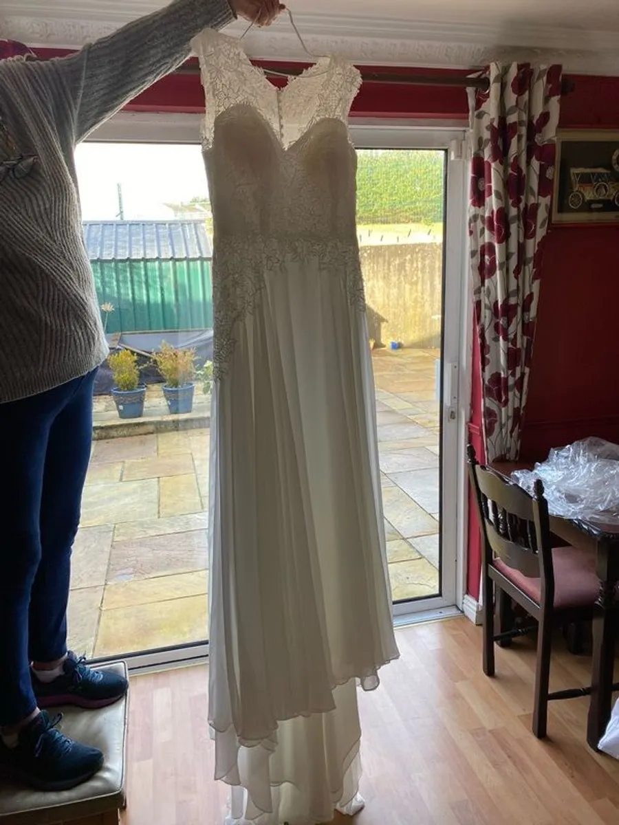 wedding dress - Image 3