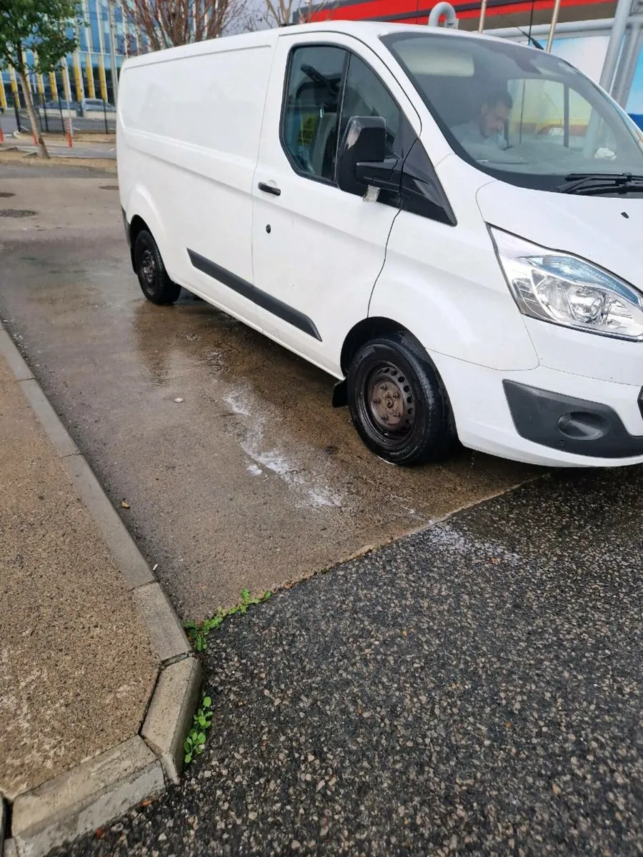 Ford transit custom - Image 1