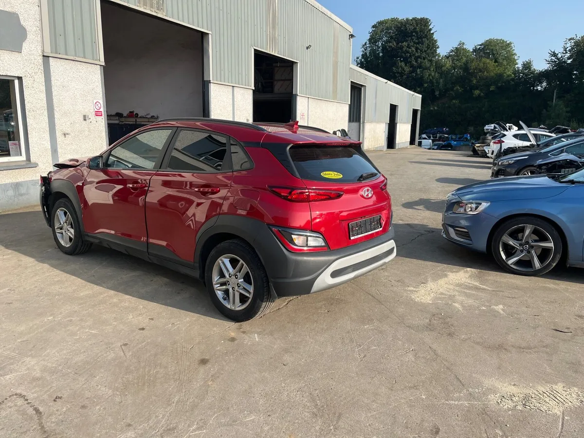 2021 Hyundai kona for parts - Image 3