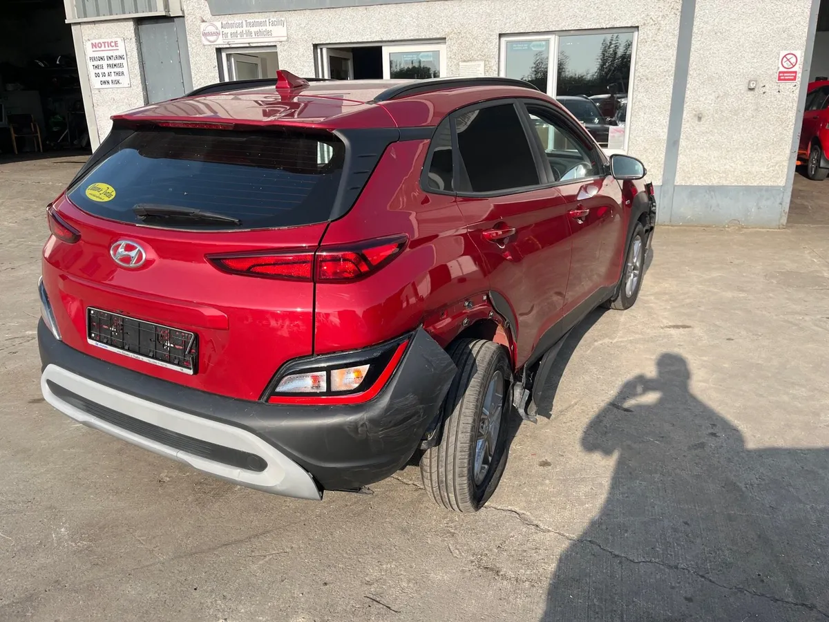 2021 Hyundai kona for parts - Image 4