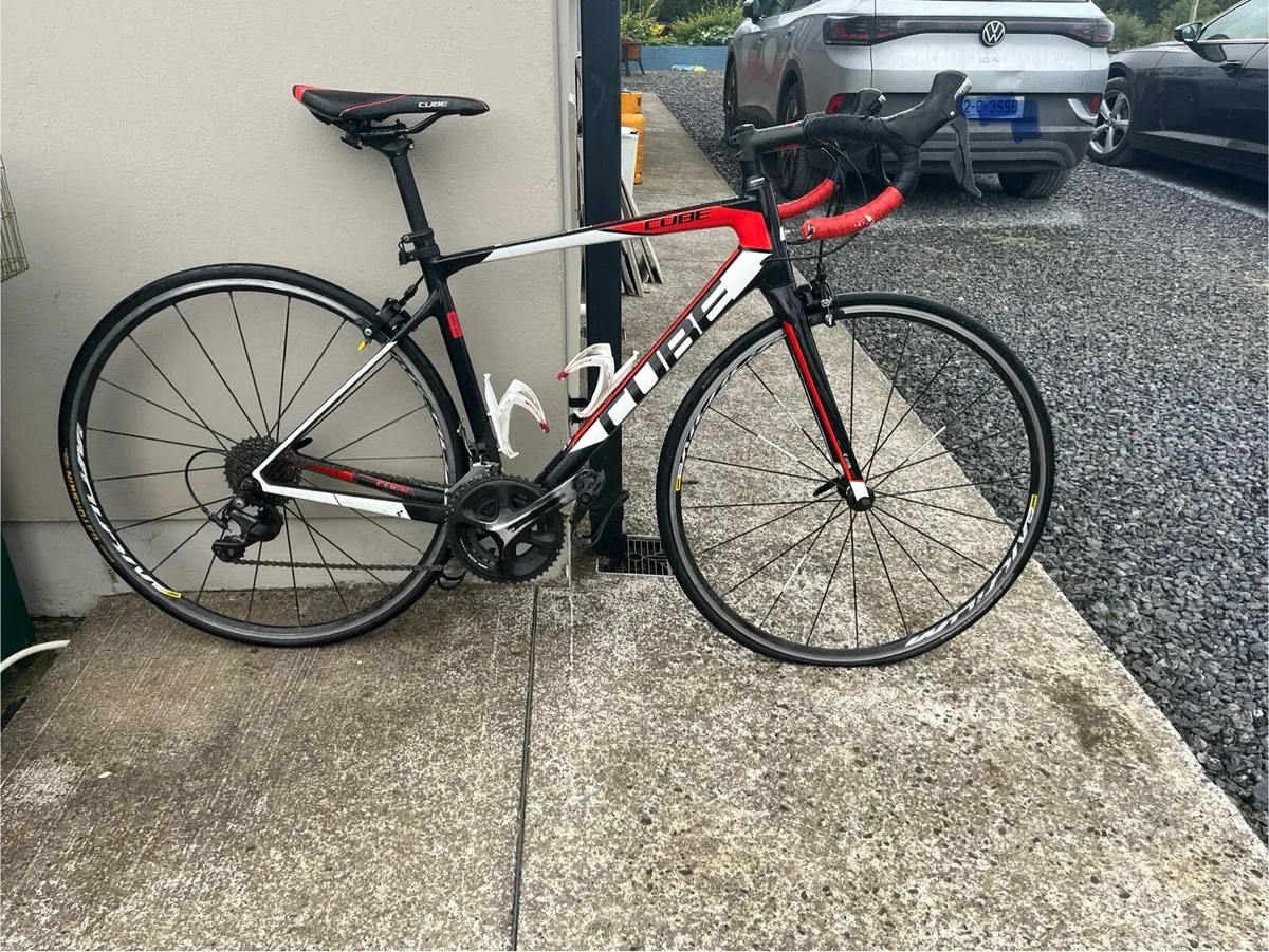 Cube Attain CMPT road bike - Image 1