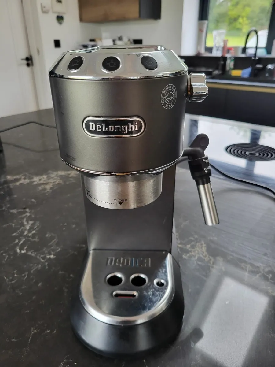 Coffee machine, Delongi EC685BK - Image 2