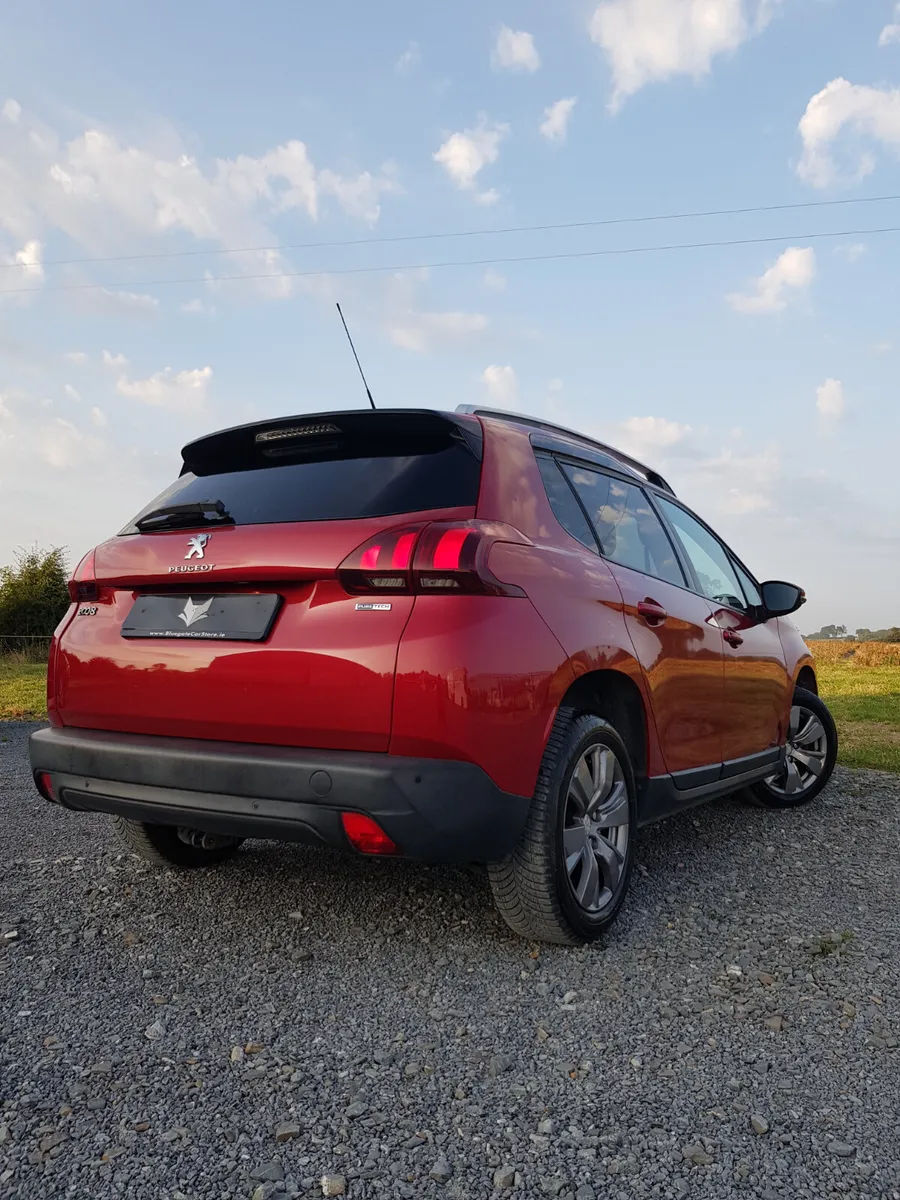 Peugeot 2008 2017 1.2 Automatic, warranty, low km, - Image 1