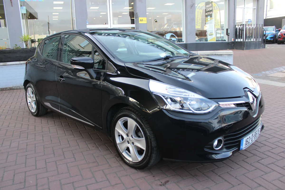 RENAULT CLIO 1.2 DYNAMIQUE PLUS NAV 5DR HATCHBACK - Image 2