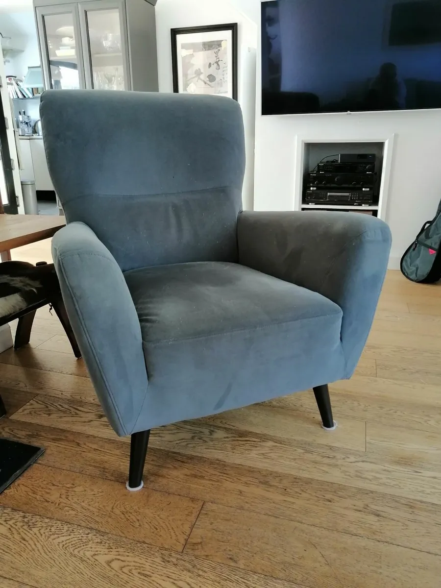 Armchair - Image 1