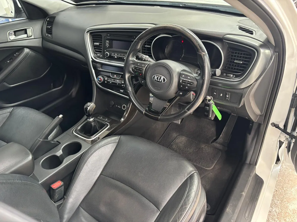 Kia Optima 2015.   1.7D.  PLATINUM - Image 3