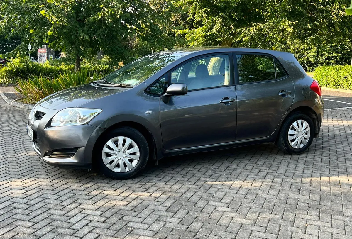 Toyota Auris Terra 2010 1.4 Petrol nct 2/26 - Image 2