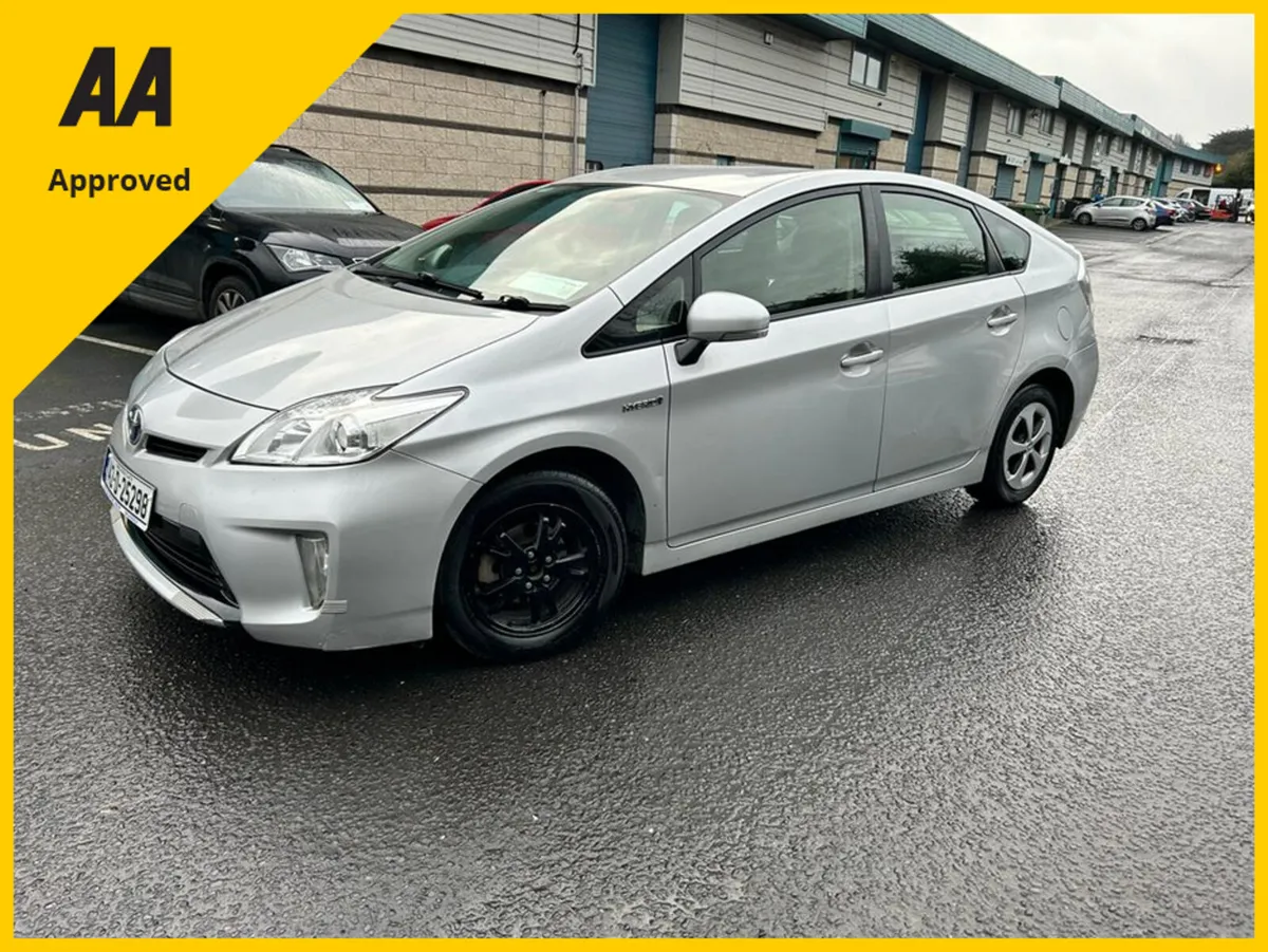 Toyota Prius ZVW30 5DR AUTO - Image 1