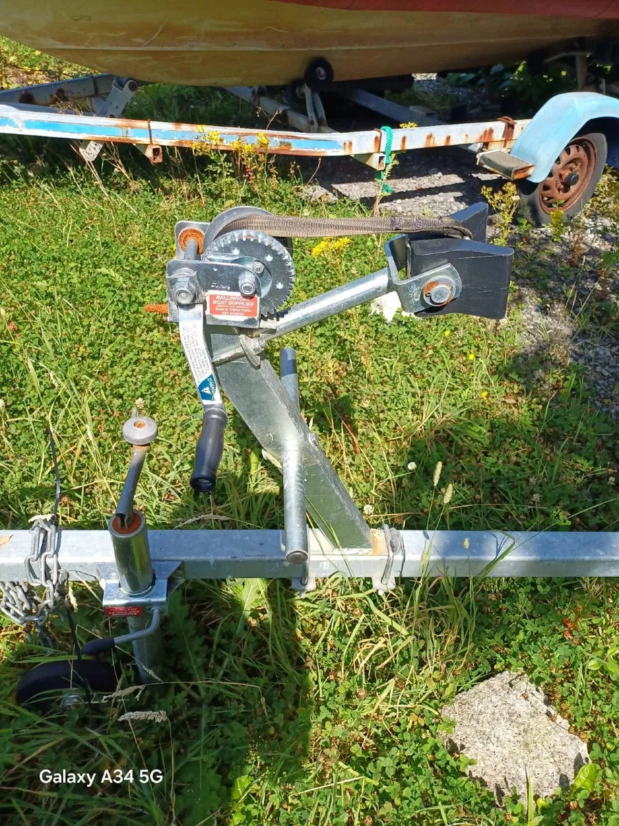 Boat Trailer and Engine. - Image 4