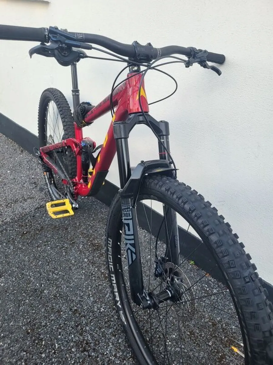 Vitus Mythique Amp 29er 2023 Size Small - Image 2