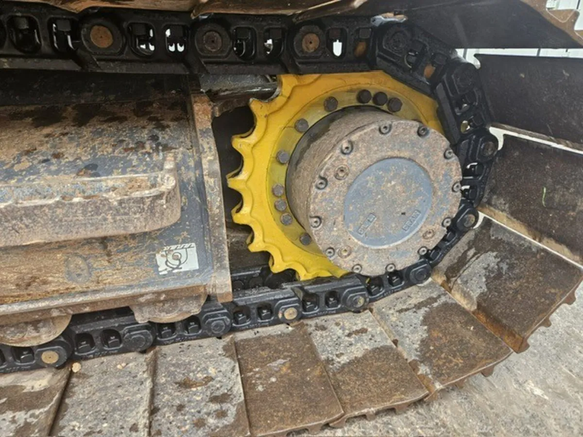 KOBELCO SK130-10 Video @ Undercarriage Ireland - Image 3