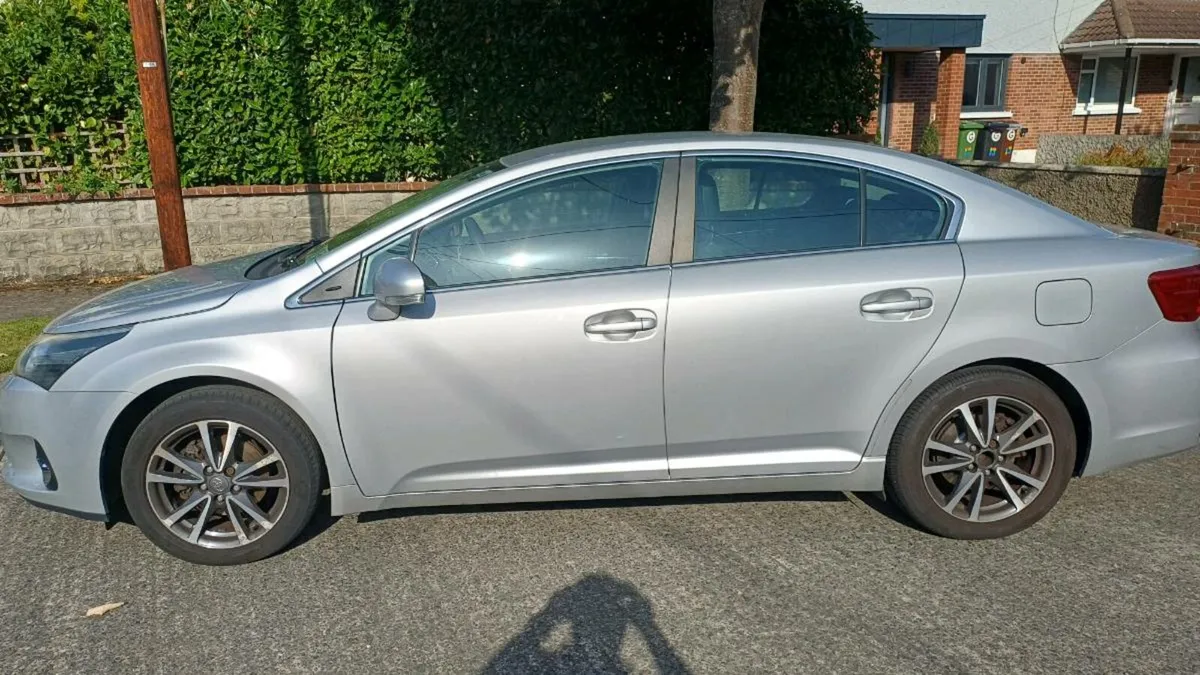 Toyota Avensis 2.0 d4d nct and tax - Image 3