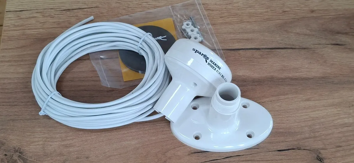 GPS Antenna - Image 1