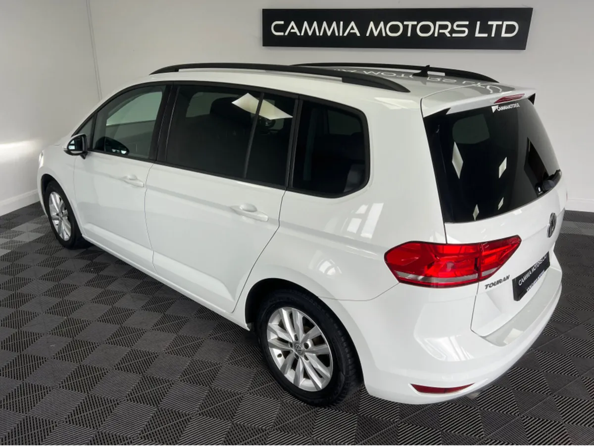 Volkswagen Touran *VOLKSWAGEN TOURAN* *LOW MILEAGE - Image 2