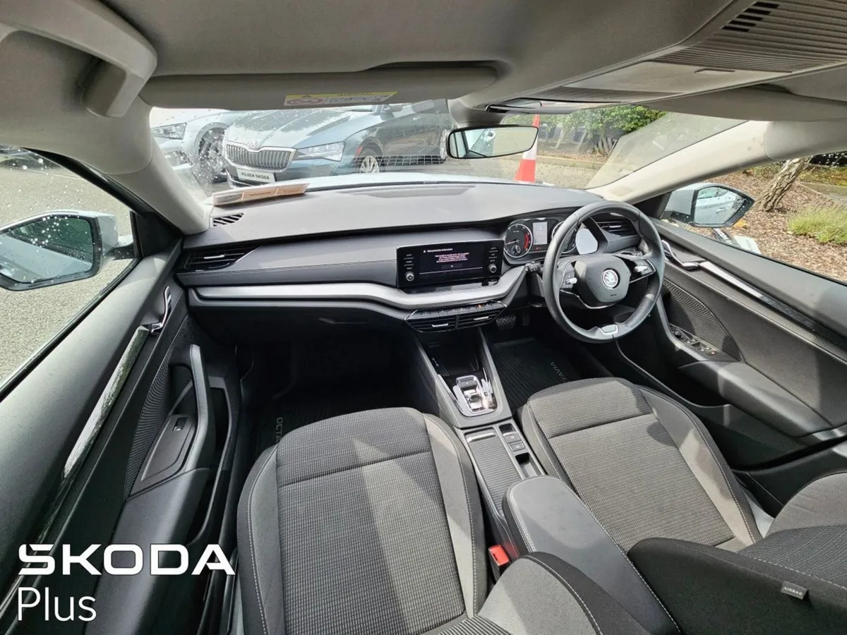 Skoda Octavia (11) Ambition 1.0tsi 110HP DSG - Image 4