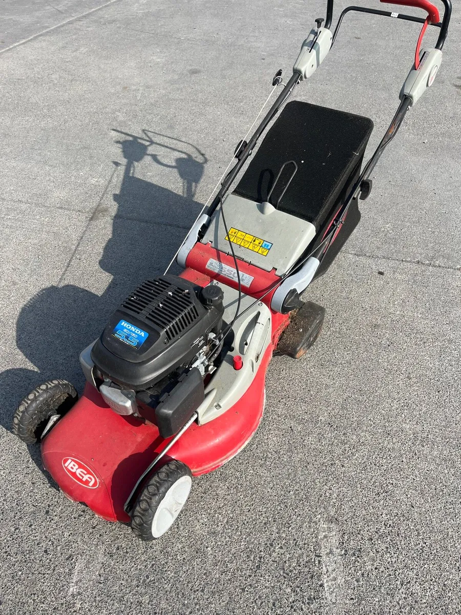 Honda walk behind lawn mower - Image 2