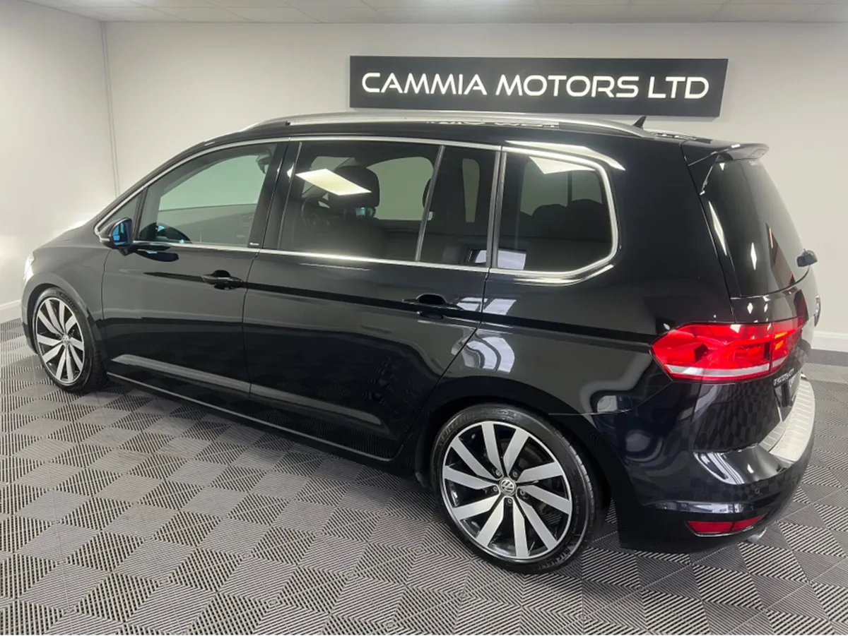 Volkswagen Touran *VOLKSWAGEN TOURAN* *7 SEATER* * - Image 3