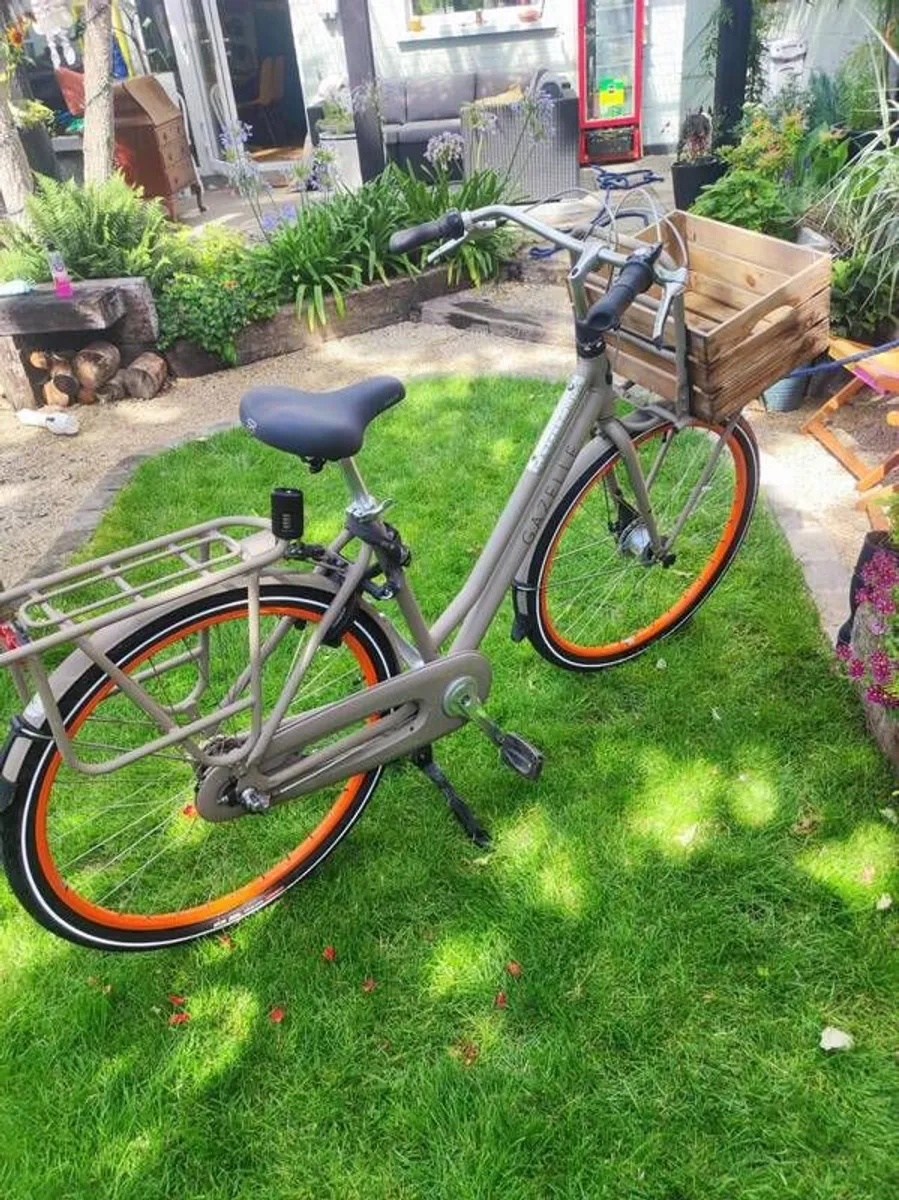Gazelle heavy duty NL bicycle - Image 1