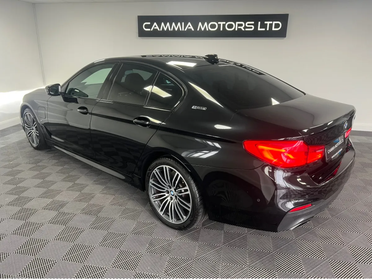 BMW 5-Series *BMW 530e* *M-SPORT* *DIGITAL DASH* * - Image 4
