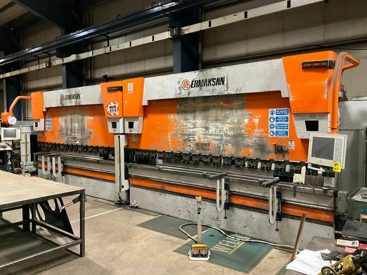 ERMAKSAN SPEED BEND PRO T CNC 440 TON BRAKE PRESS - Image 3