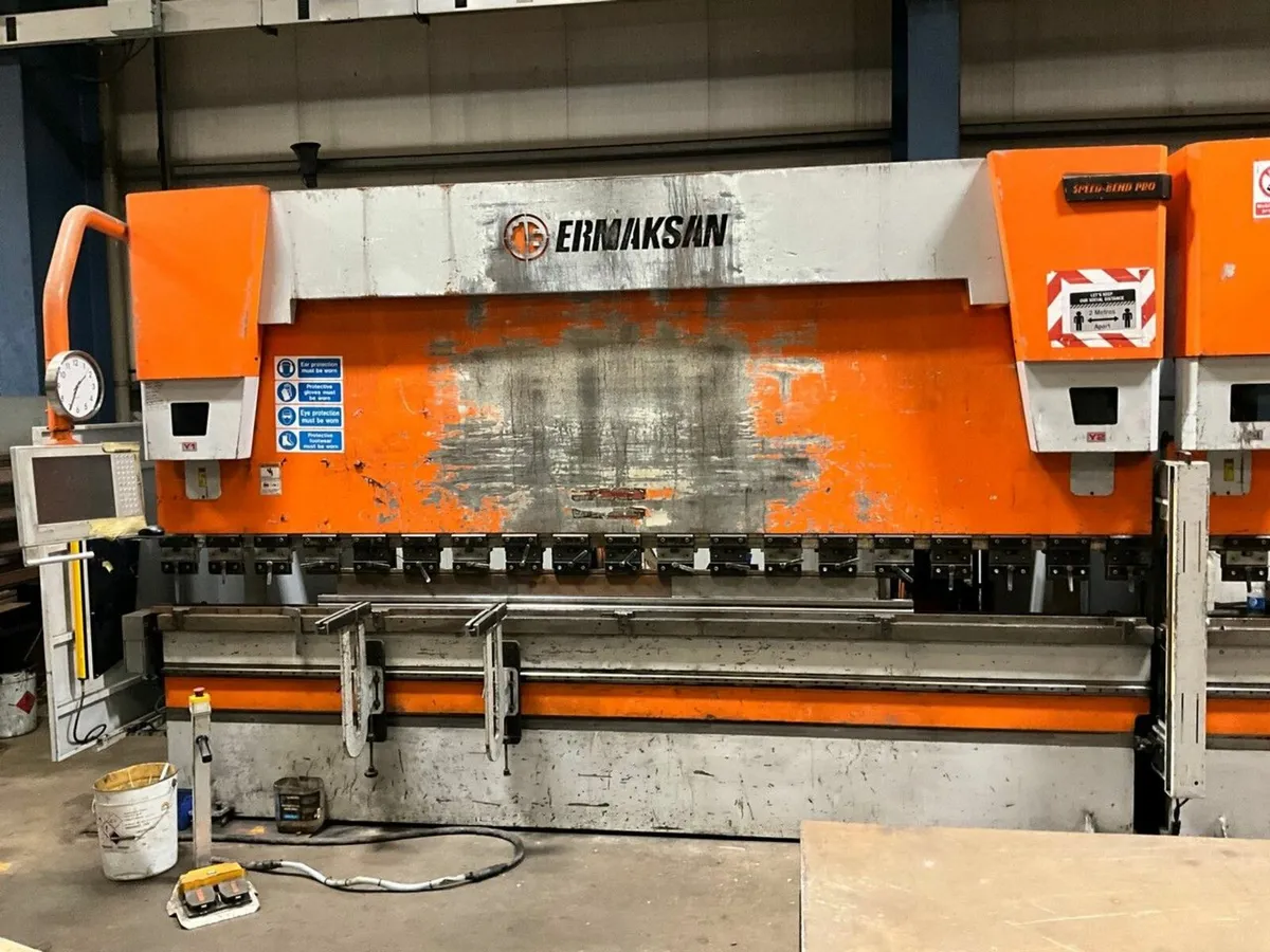 ERMAKSAN SPEED BEND PRO T CNC 440 TON BRAKE PRESS - Image 4